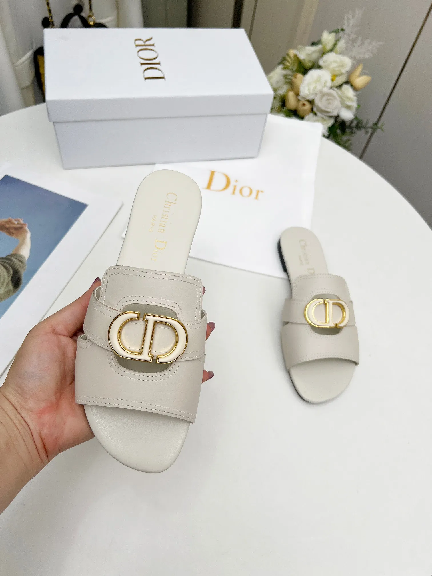 👟👟Ex-factory price 360👟👟 Genuine leather sole +30 Dior spring and summer new model 6 colors optional Size 35-42 Rubber sole Genuine leather sole +30